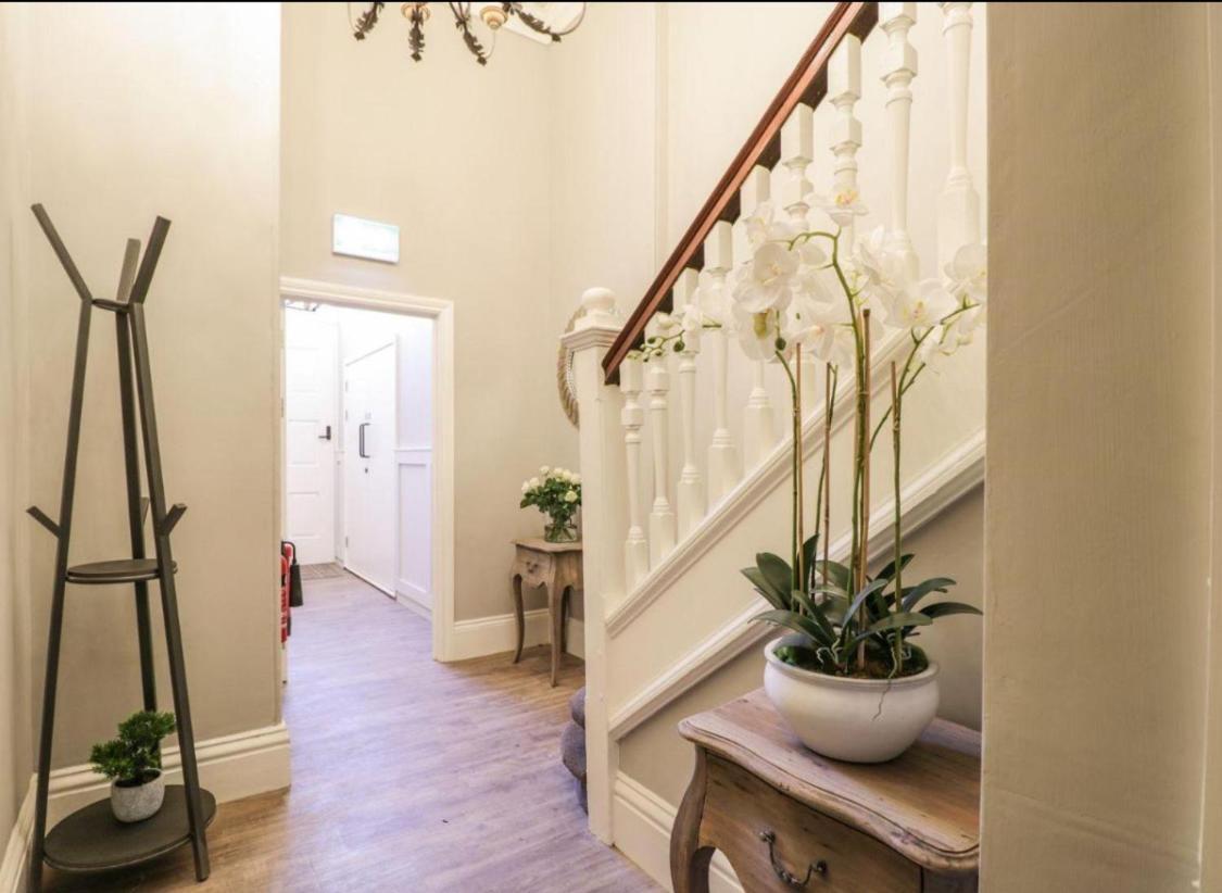 Old Bank Apartment